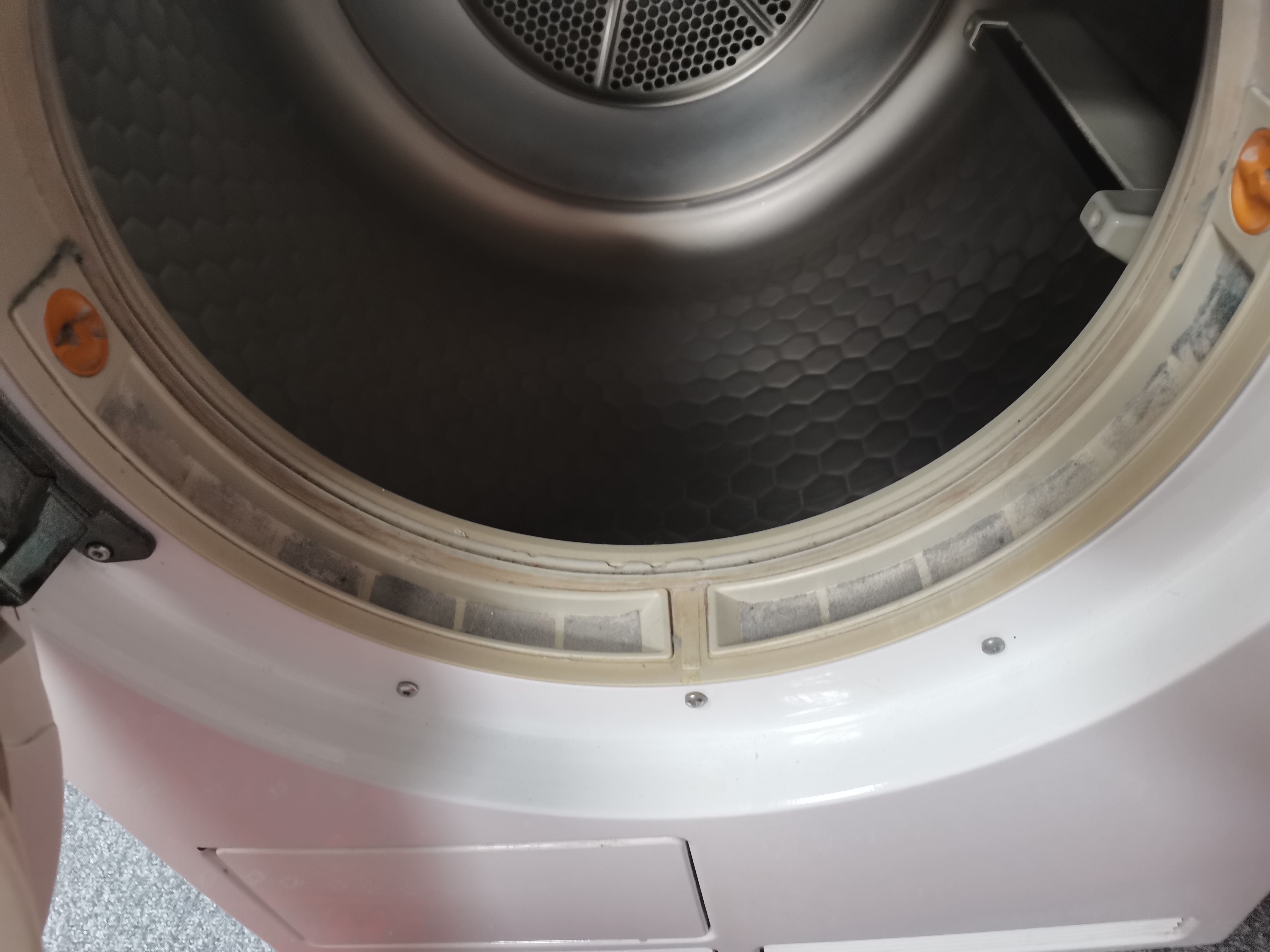 A Miele tumble dryer - Image 9 of 9