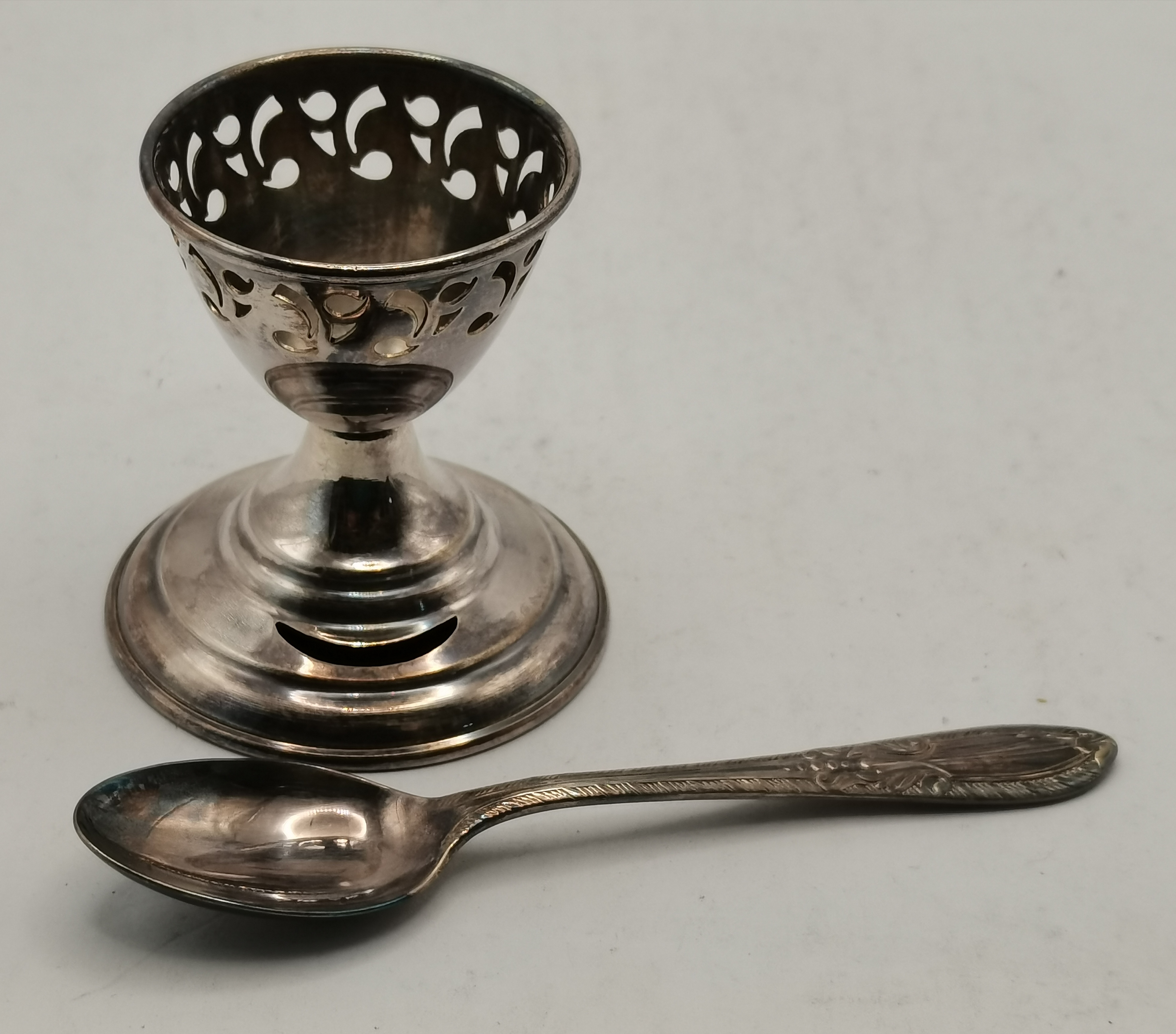 A quantity of assorted silver and silver-plate - Image 6 of 14