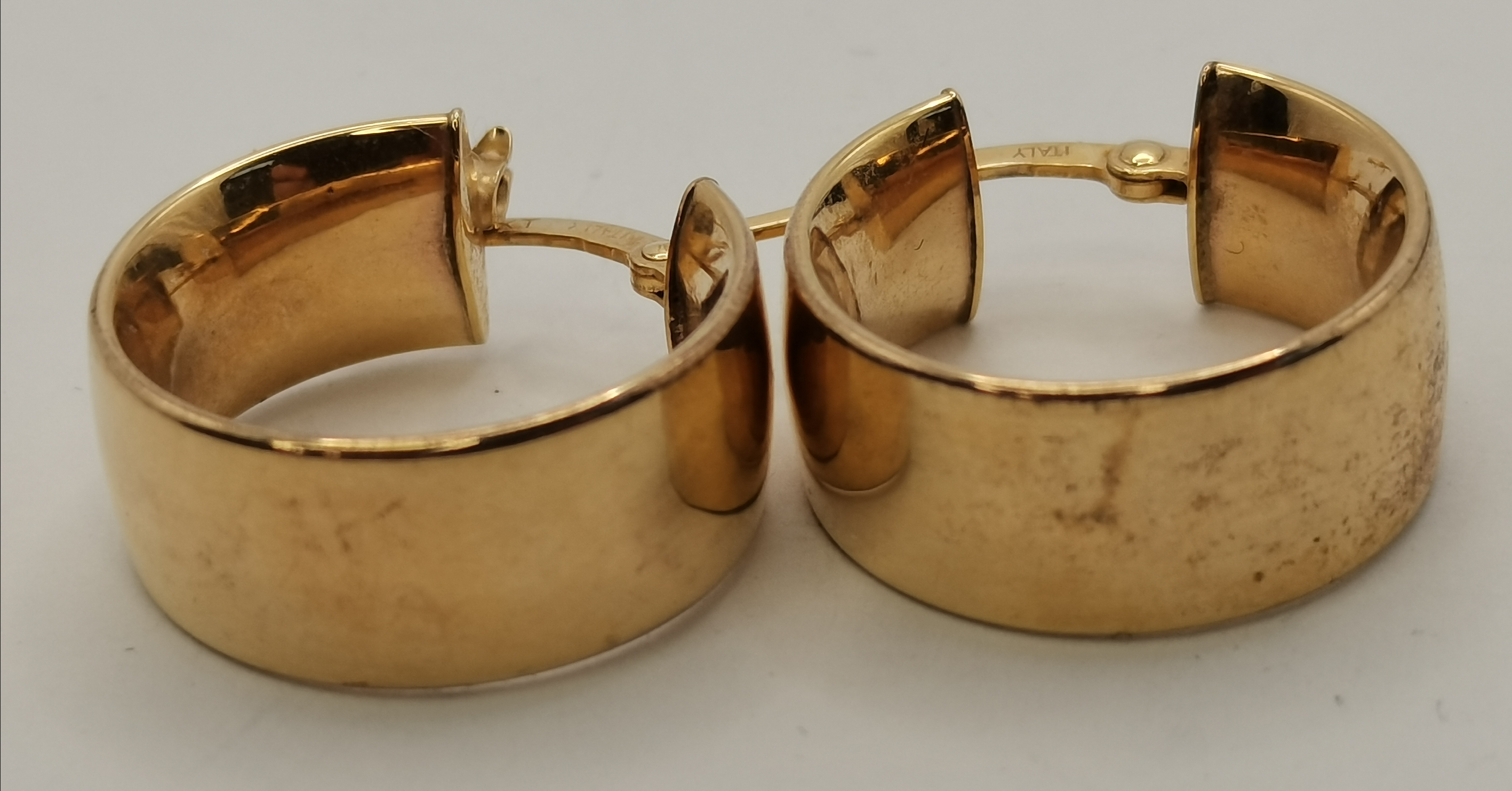 A collection of 9 carat gold jewellery - Image 3 of 4