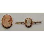 Two Italian 9 carat gold mounted cameo brooches