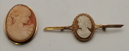 Two Italian 9 carat gold mounted cameo brooches
