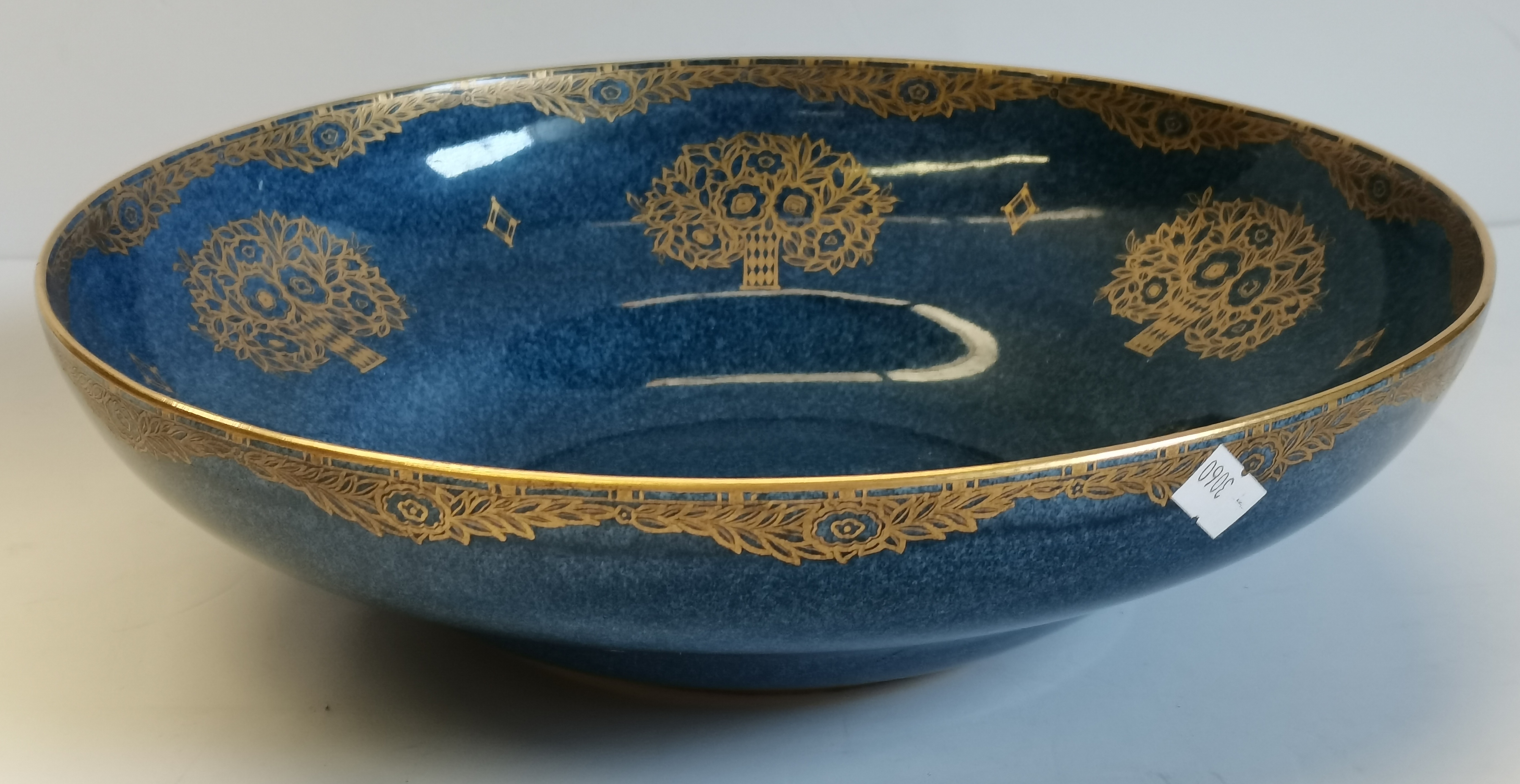A large Royal Worcester bowl, and an Alt Konstan cabinet plate - Image 2 of 5