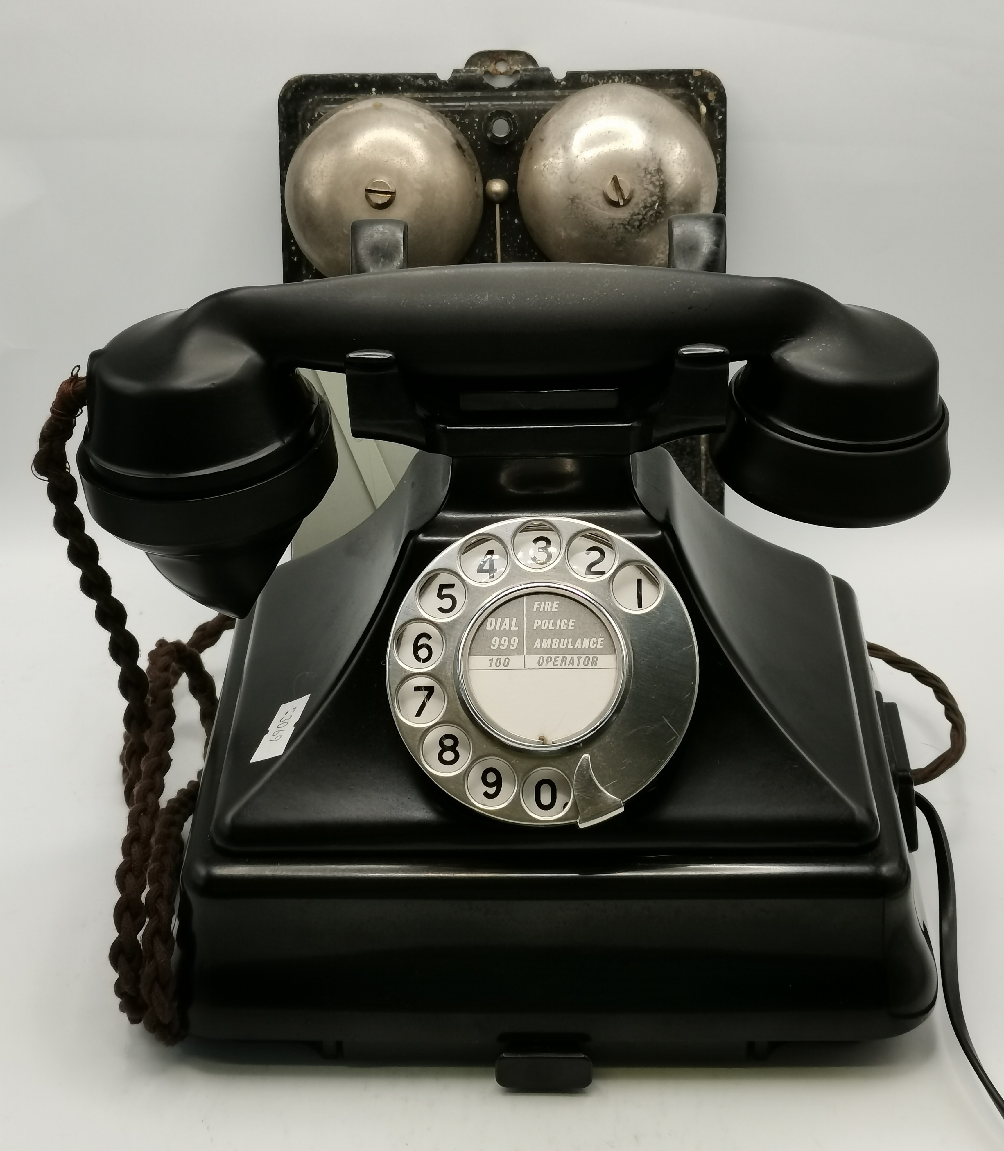 A Bakelite rotary dial telephone - Image 2 of 2