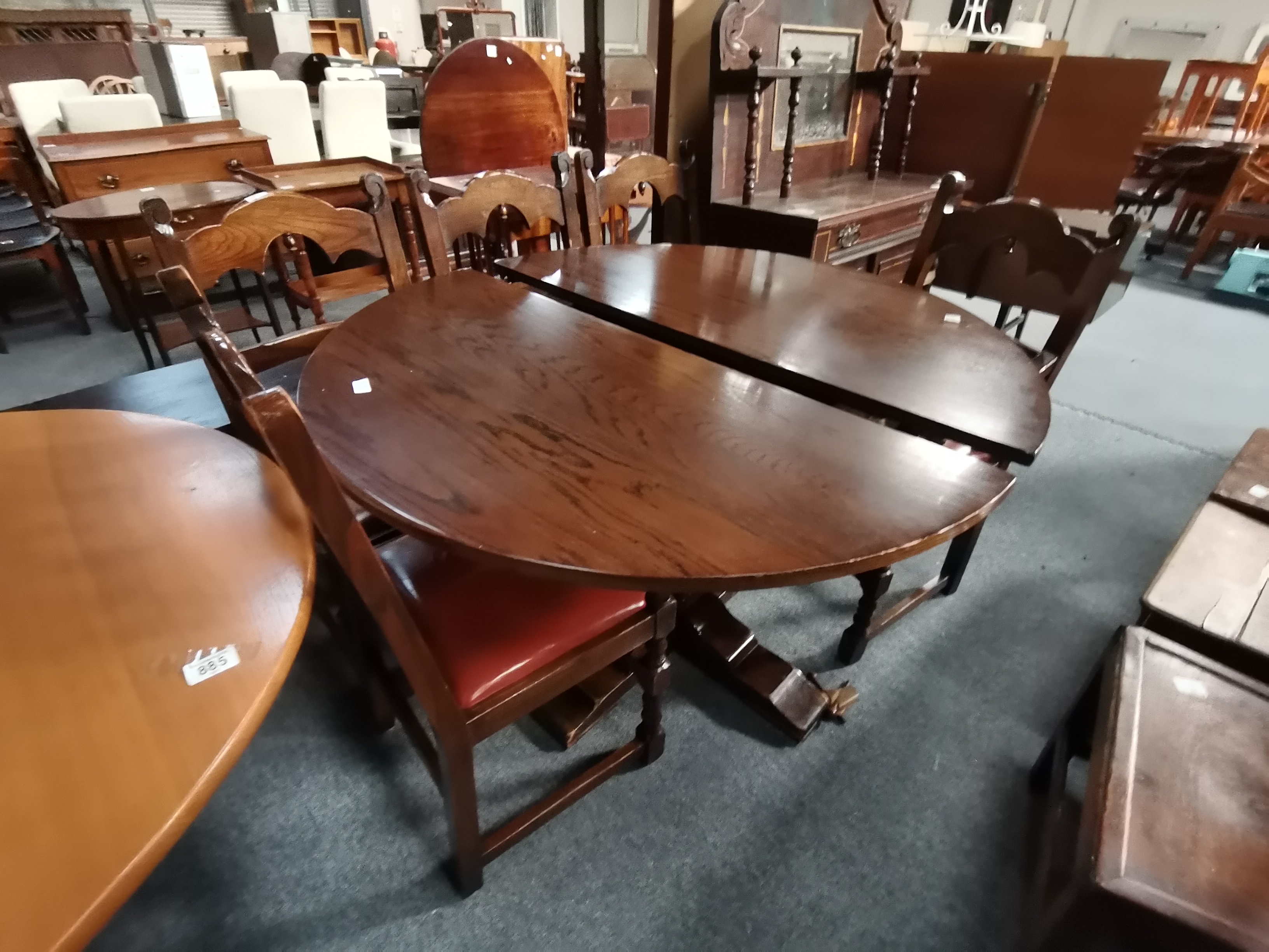 An oak carved extending dining table and 5 x chairs - Image 2 of 2