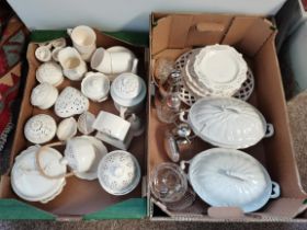 x2 boxes Royal Creamware plus others incl Sugar shakers, Tureens etc
