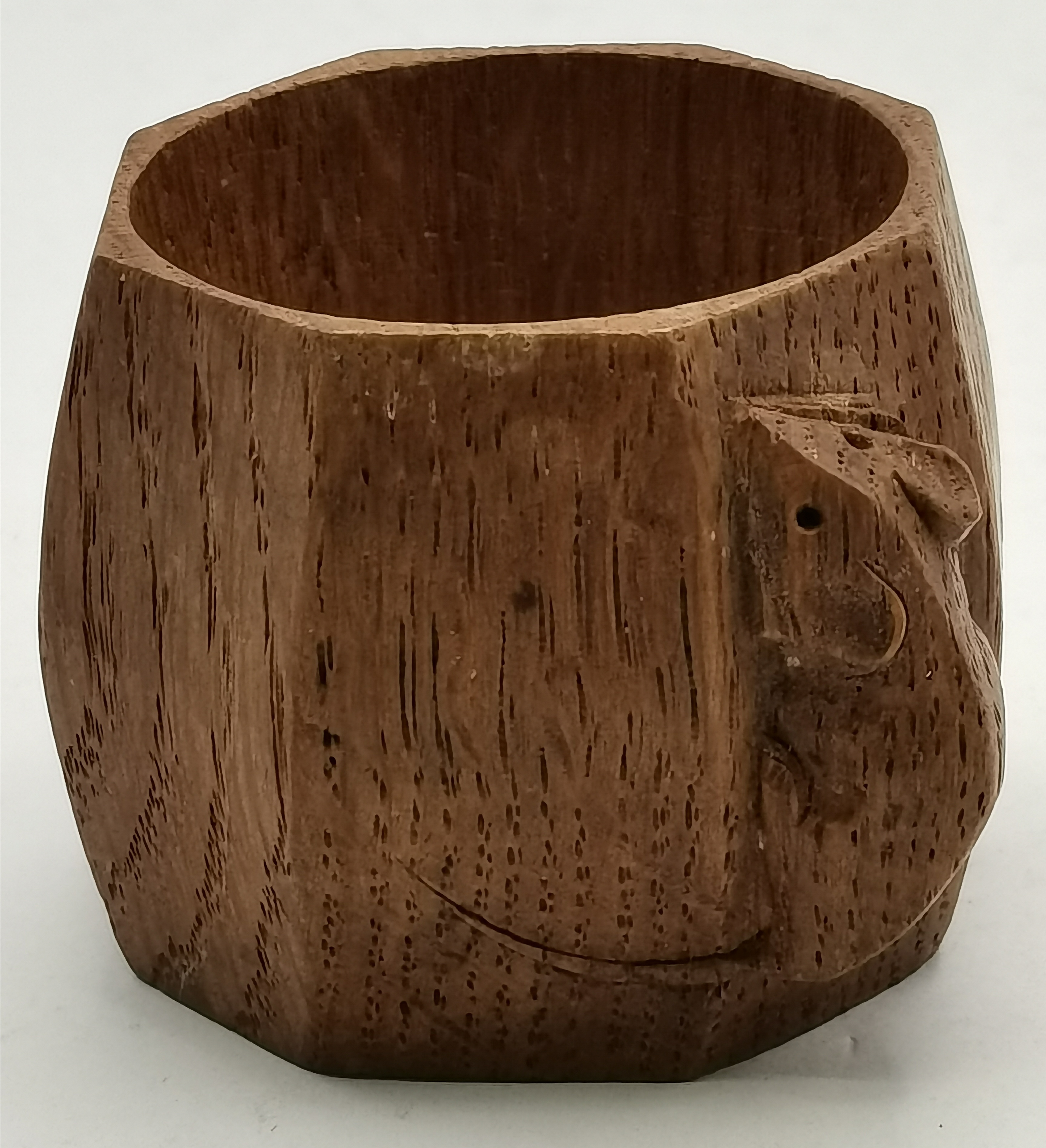 Robert Thompson, a pair of Mouseman oak napkin rings - Image 4 of 5