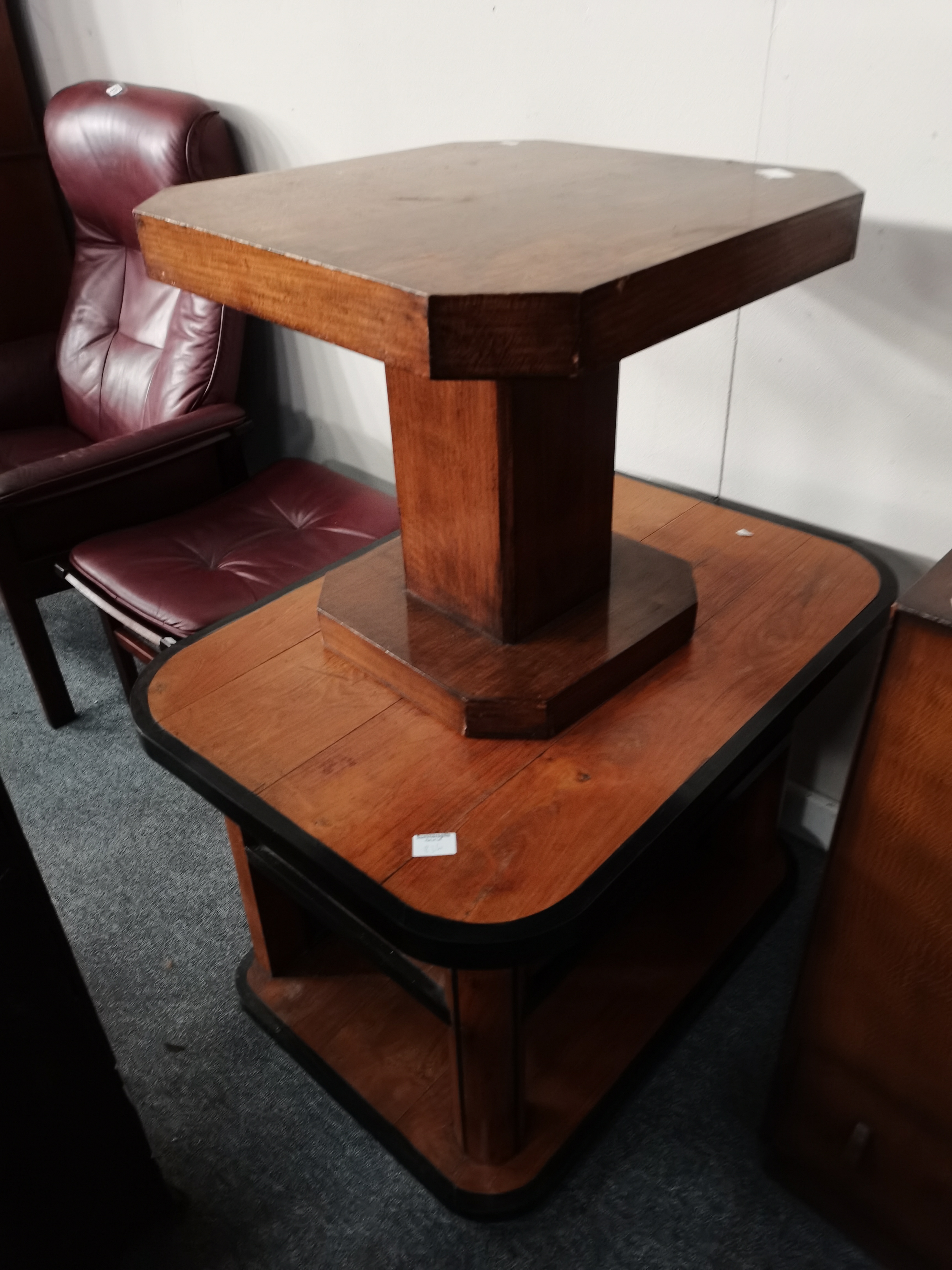 An oak Art Deco display cabinet c1930s, plus 2 Deco style side tables - Image 2 of 4