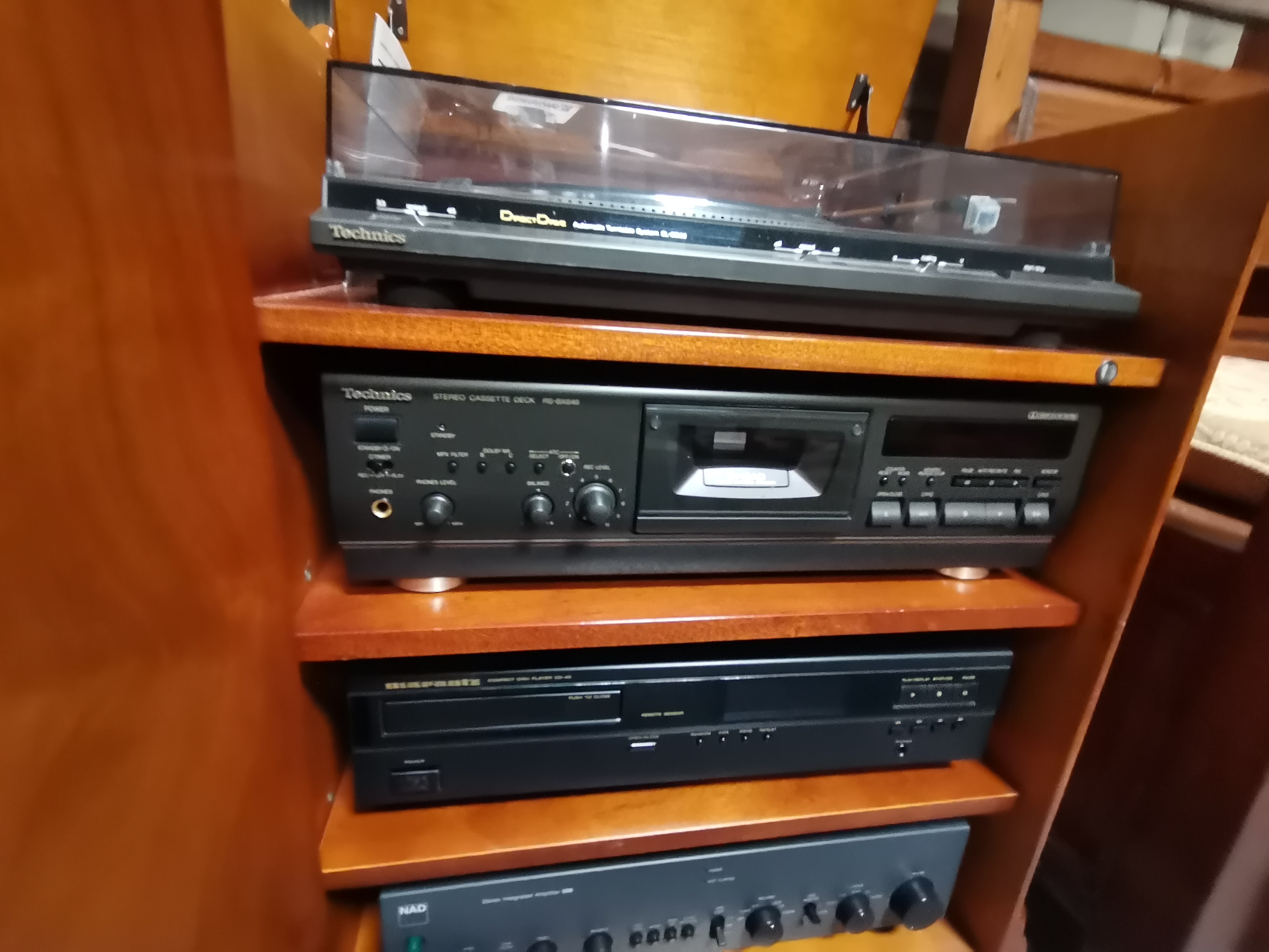 A Charles Sheraton walnut record cabinet and two speaker cabinets - Image 4 of 6