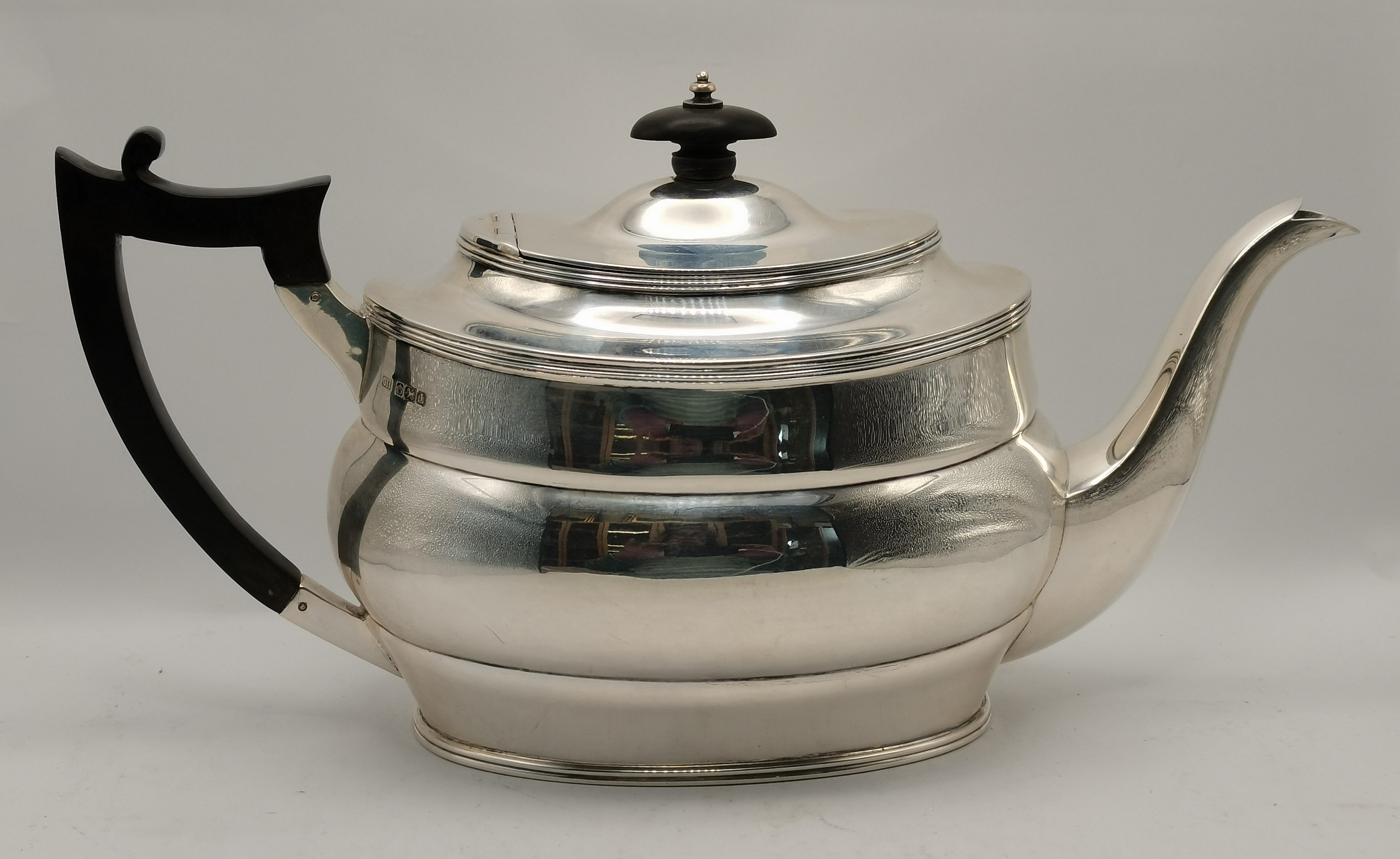 A George V silver teapot