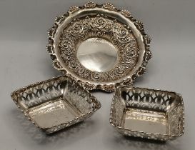 Three silver dishes, 20th Century