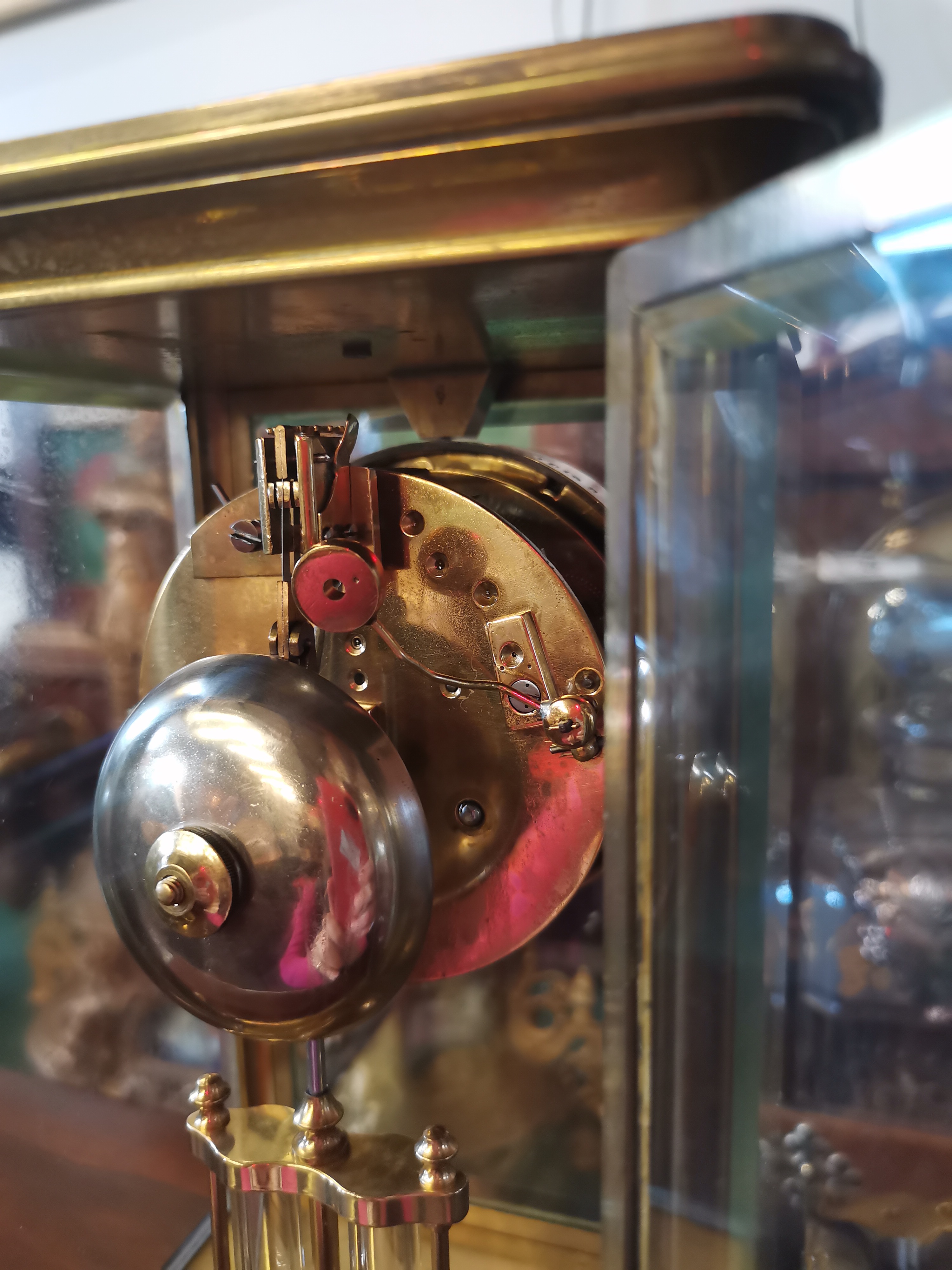 A brass-cased four glass crystal regulator mantel clock - Image 6 of 10