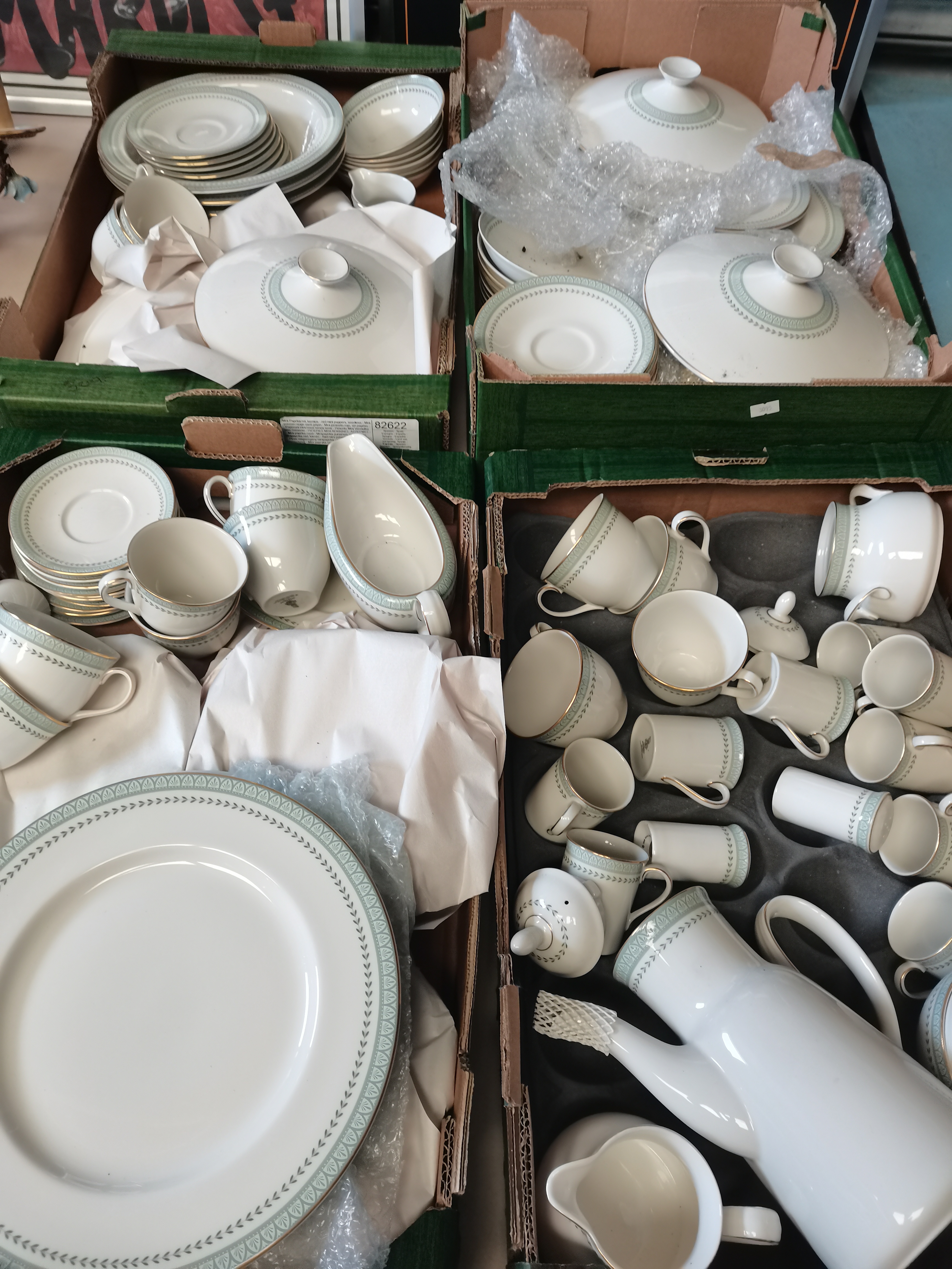 Large quantity of Royal Doulton "Berkshire" dinner service