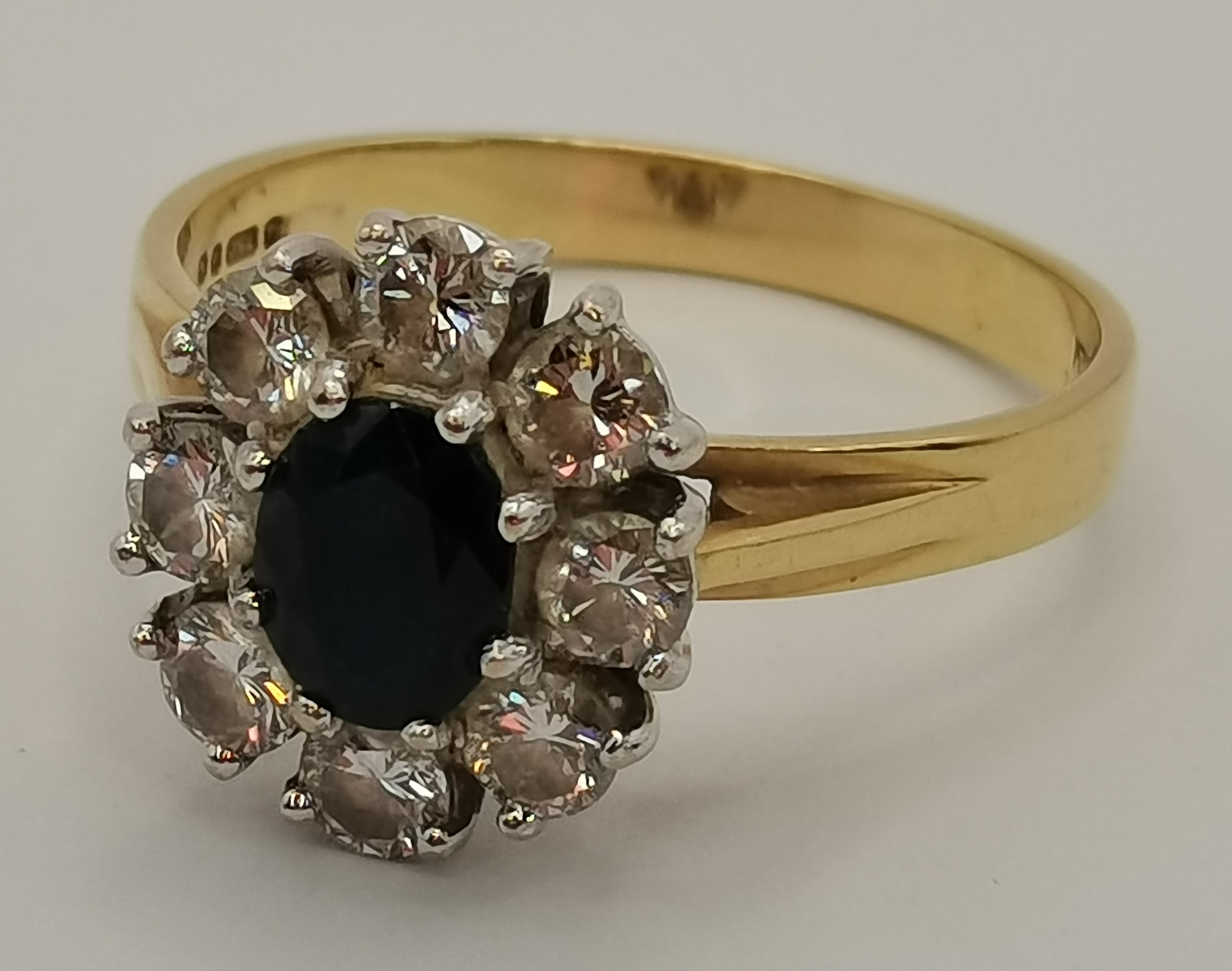 An 18 carat gold diamond and sapphire cluster ring - Image 2 of 4