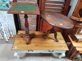 x3 Occasional tables
