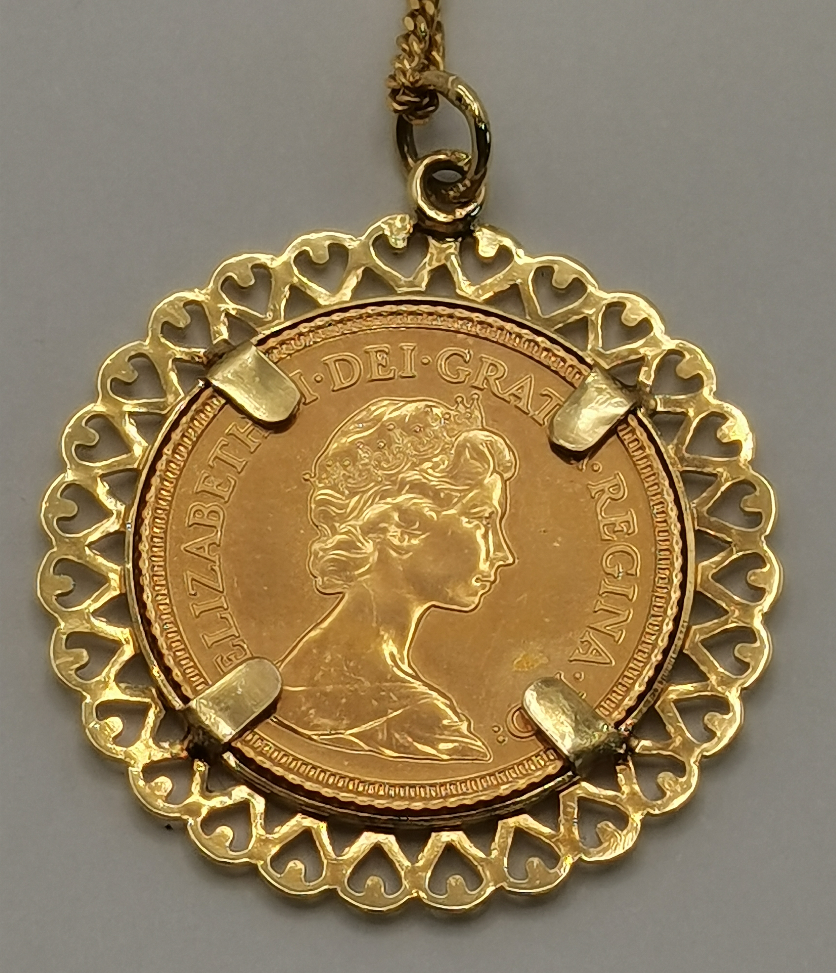 An Elizabeth II half sovereign pendant necklace - Image 4 of 4