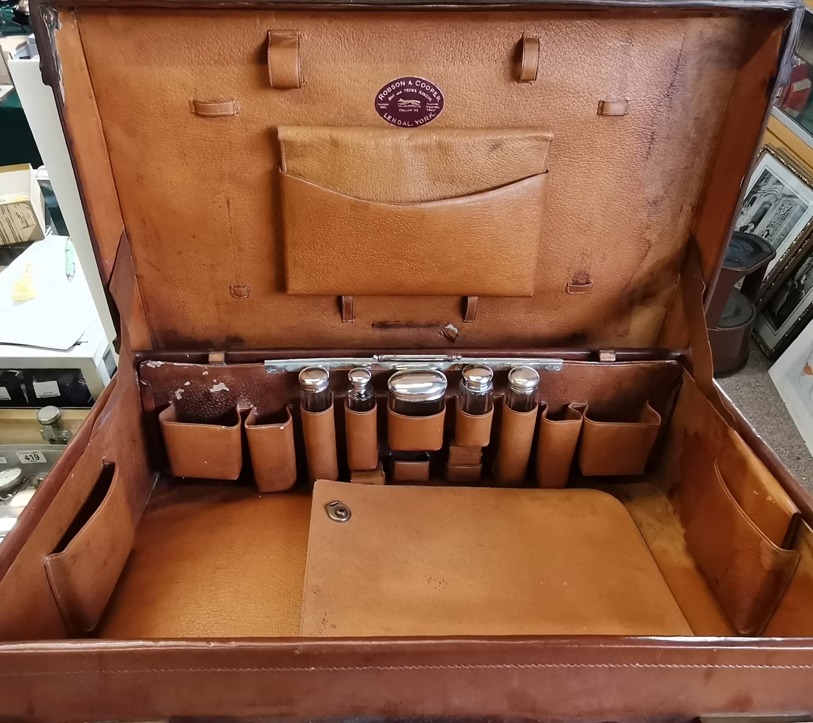 An early 20th Century tan leather suitcase with fitted interior - Image 2 of 7