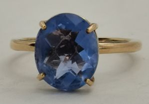 A 9 carat gold blue stone dress ring