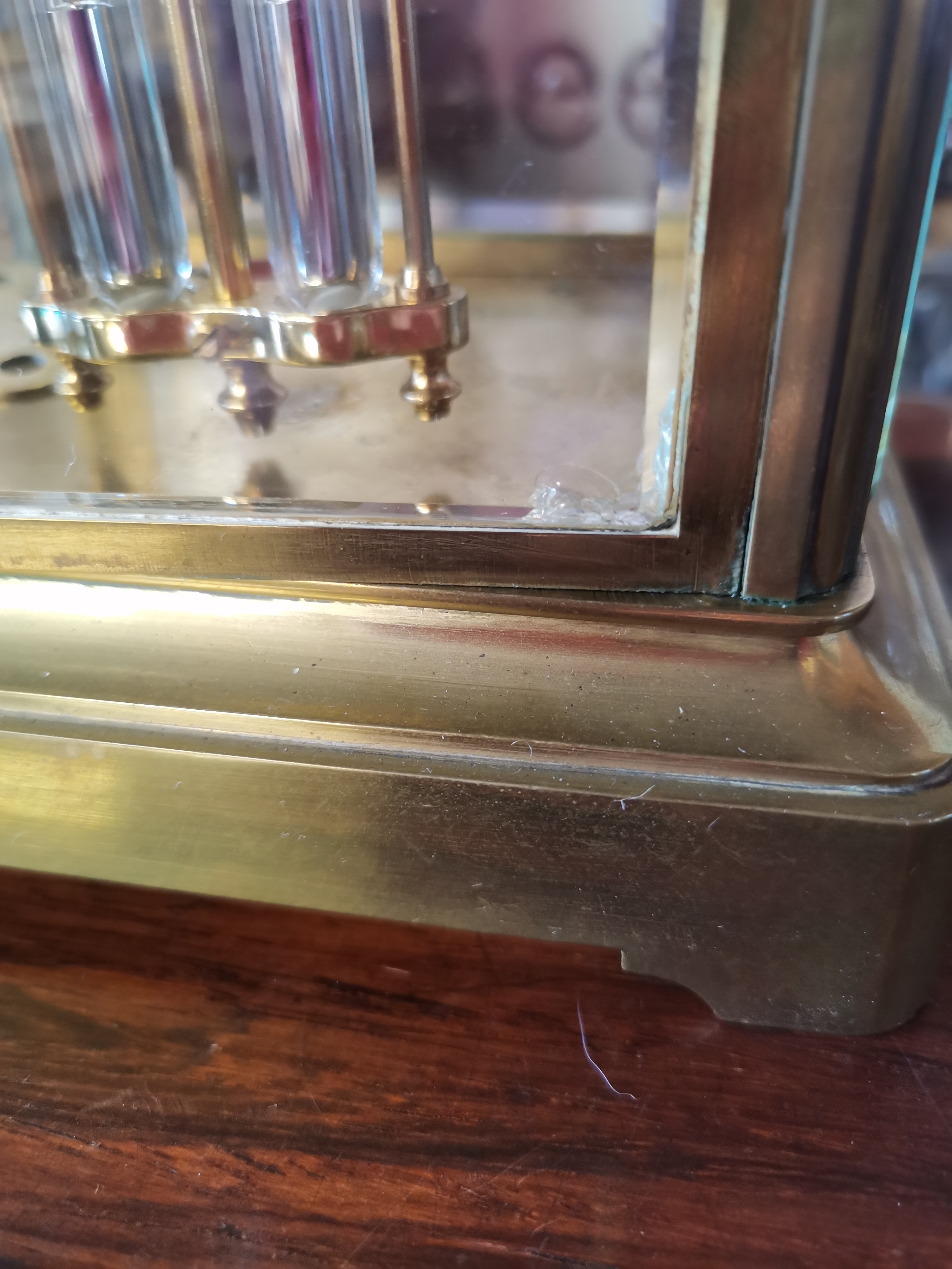 A brass-cased four glass crystal regulator mantel clock - Image 8 of 10
