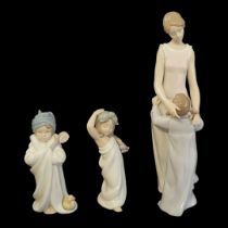 LLADRO, A PORCELAIN GROUP OF MOTHER AND CHILD, ‘MOTHER IN LOVE’ Issued 2000, along with a pair of