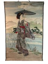 A LARGE 19TH CENTURY JAPANESE WALL HANGING SCROLL DEPICTING A LADY HOLDING A WAGASA. (h 154cm x w