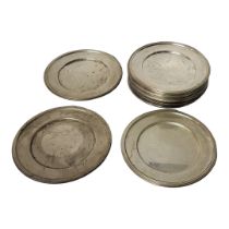 A SET OF SIXTEEN VINTAGE STERLING SILVER CIRCULAR SIDE PLATES Marked ‘Sterling 226’ to base. (approx