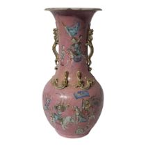 A LATE QING DYNASTY CHINESE CANTON EXPORT FAMILLE ROSE HARD PASTE PORCELAIN BALUSTER VASE