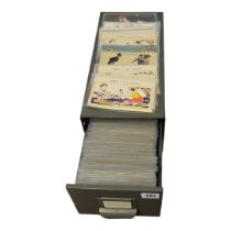 A SINGLE BOX OF APPROX 600 EARLY/MID 20TH CENTURY COMICAL POSTCARDS In individual transparent