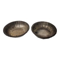 A PAIR OF VINTAGE STERLING SILVER BOWLS Having fluted design, marked to base ‘Sterling 925/1000’. (