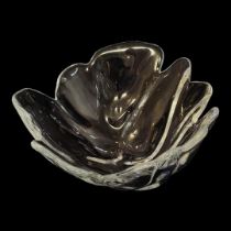HOLME GAARD, A VINTAGE ART GLASS LEAF FORM FRUIT BOWL With original outer box and label, bearing ‘