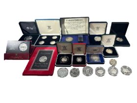 A COLLECTION OF SIXTEEN SILVER PROOF COINS AND SIMILAR Comprising 1975 North Sea Oil Coin and sample