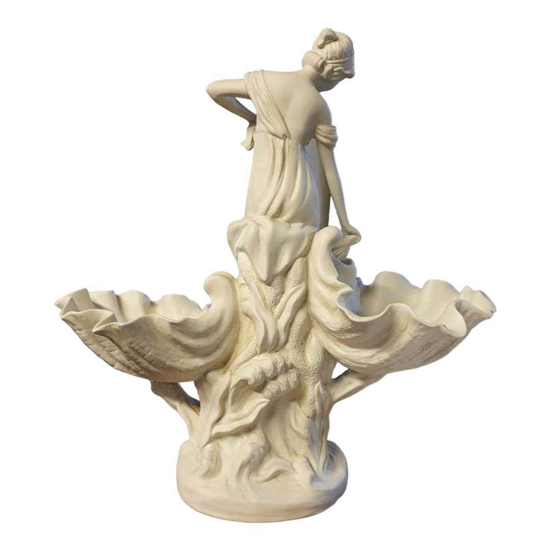 A 19TH CENTURY STYLE PARIAN FIGURE OF SEATED MAIDEN Flanked by two oyster shells above stylised - Image 2 of 2