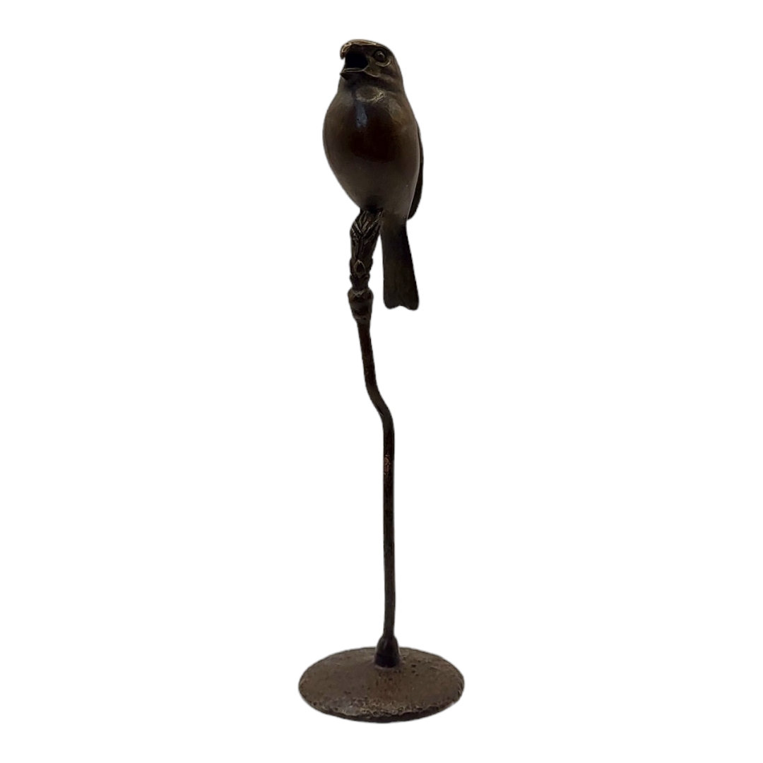 A JAPANESE SH?WA STYLE BRONZE SINGING BIRD Perched on a branch with impressed foundry mark on - Image 2 of 4