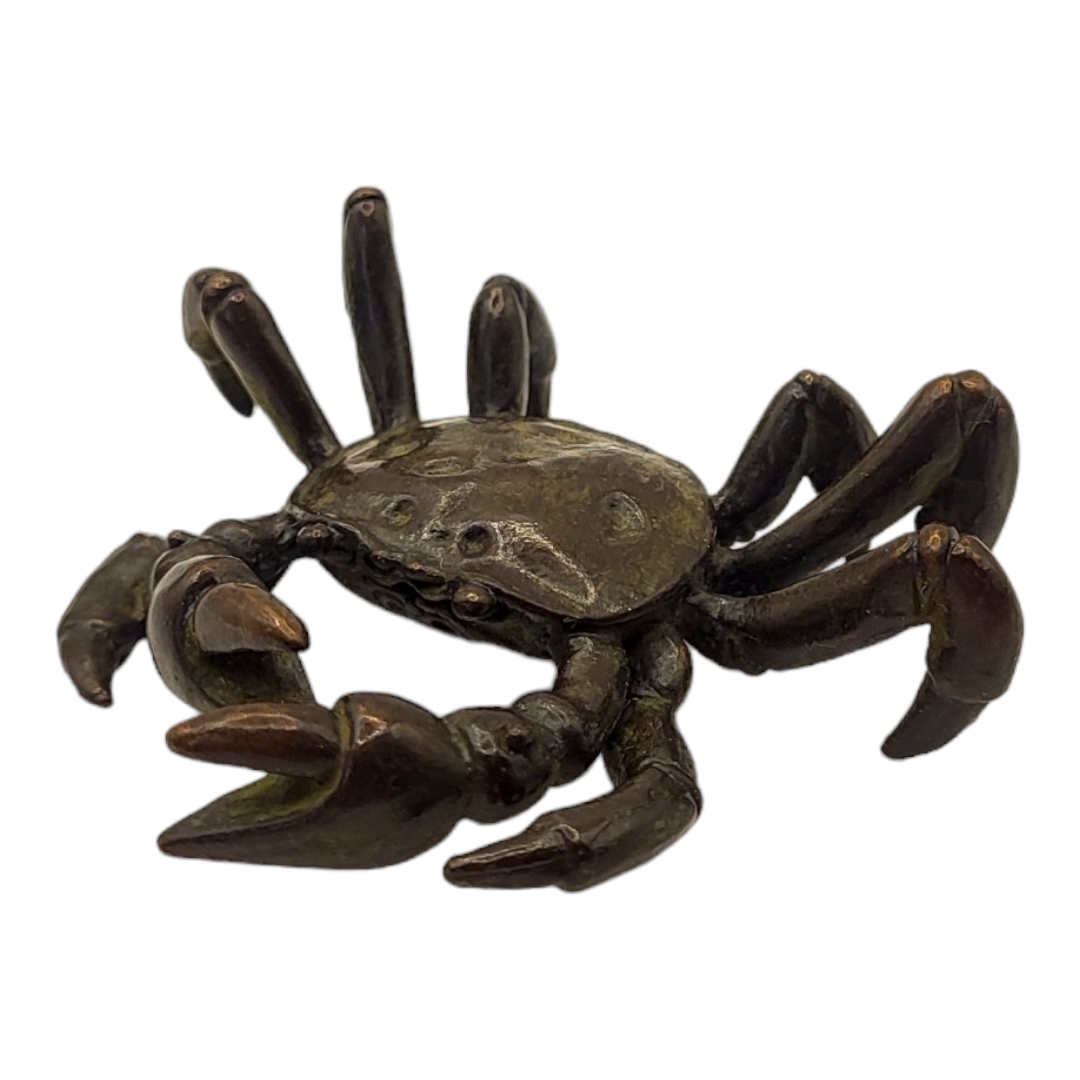 A JAPANESE STYLE BRONZE FRESHWATER CRAB With impressed logographic characters to base. Condition: - Image 2 of 3