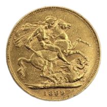 A VICTORIAN 22CT GOLD FULL SOVEREIGN COIN, DATED 1899 With veil head and King George and Dragon to