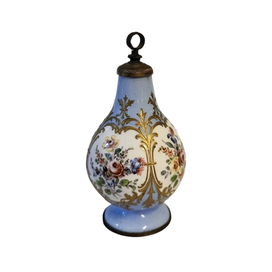 A 19TH CENTURY CONTINENTAL ENAMEL ON GILT METAL SCENT BOTTLE Ovoid form, fine floral decoration with - Image 2 of 11