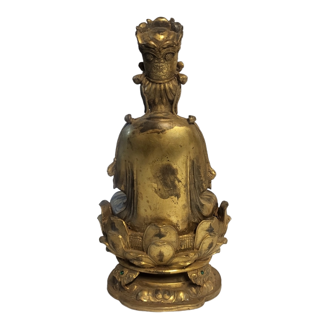 A GILT BRONZE FIGURE OF TARA In the manner of Qing Dynasty, wearing a jewelled dhoti beaded necklace - Image 2 of 2