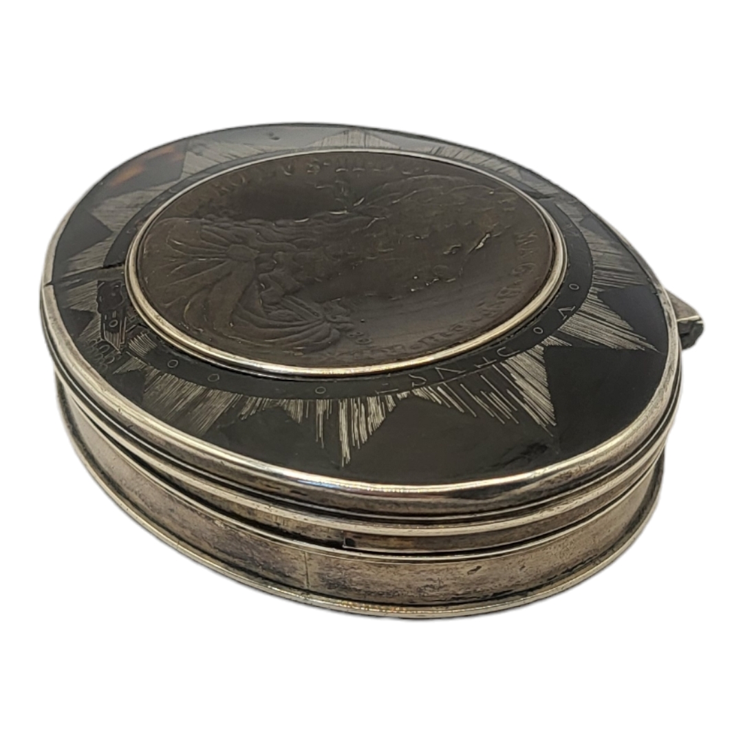 A RARE TORTOISESHELL AND WHITE METAL SNUFF BOX The lid carved with a portrait of King Charles II, - Image 4 of 9