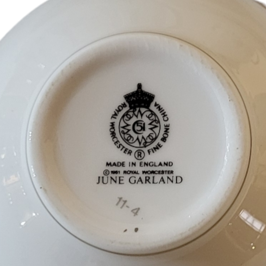 ROYAL WORCESTER, A COMPLETE BONE CHINA TEA SERVICE FOR SIX In June garland pattern, Circa 1961, - Image 2 of 2