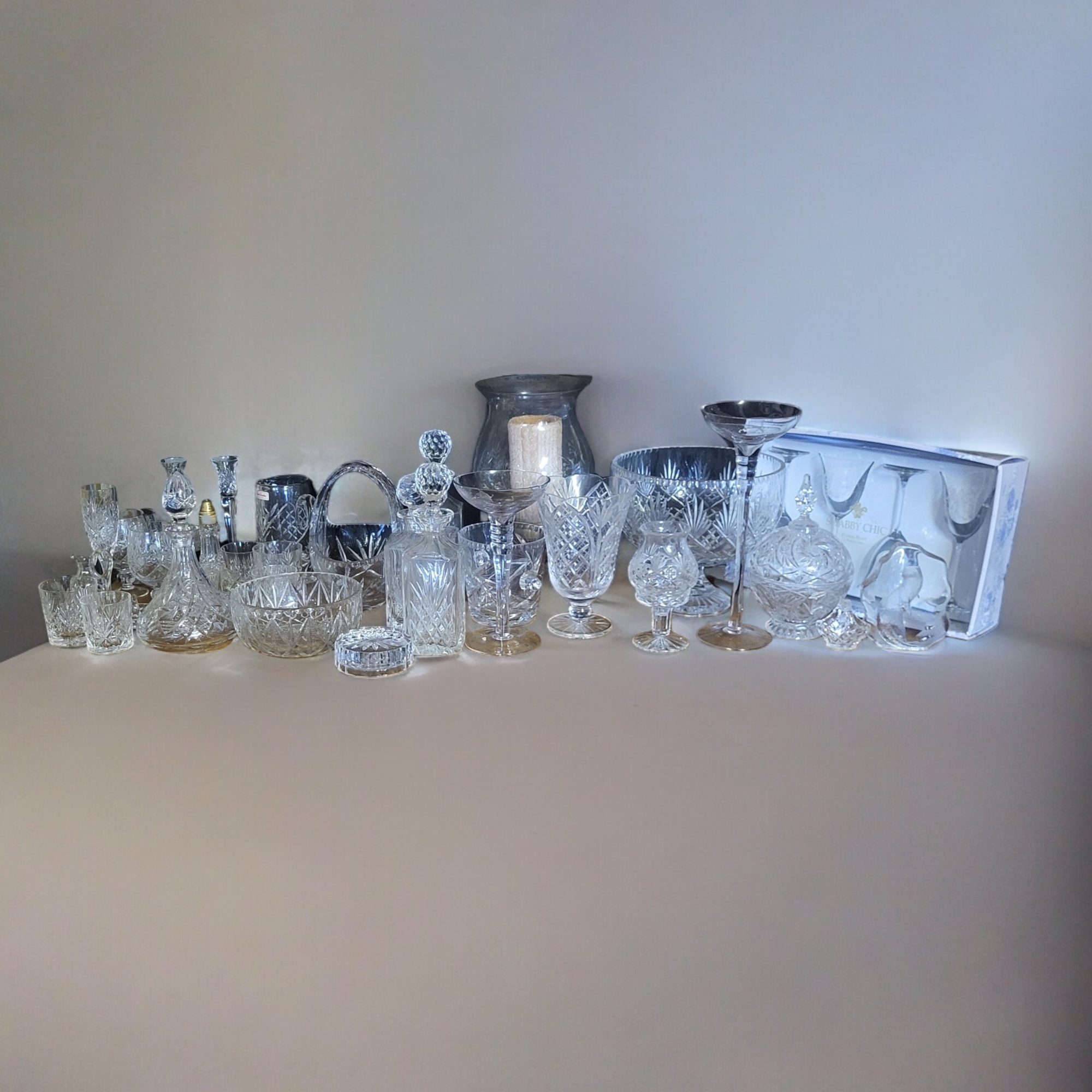 A GOOD AND EXTENSIVE COLLECTION OF LEAD CUT CYRSTAL GLASSWARE To include four spirit crystal glass