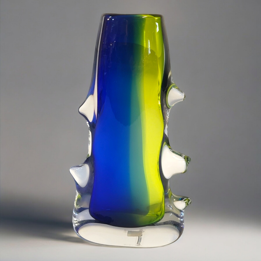 ERIKA HOGLUND, A 20TH CENTURY SWEDISH ART GLASS VASE Blue and green glass with engraved mark to base