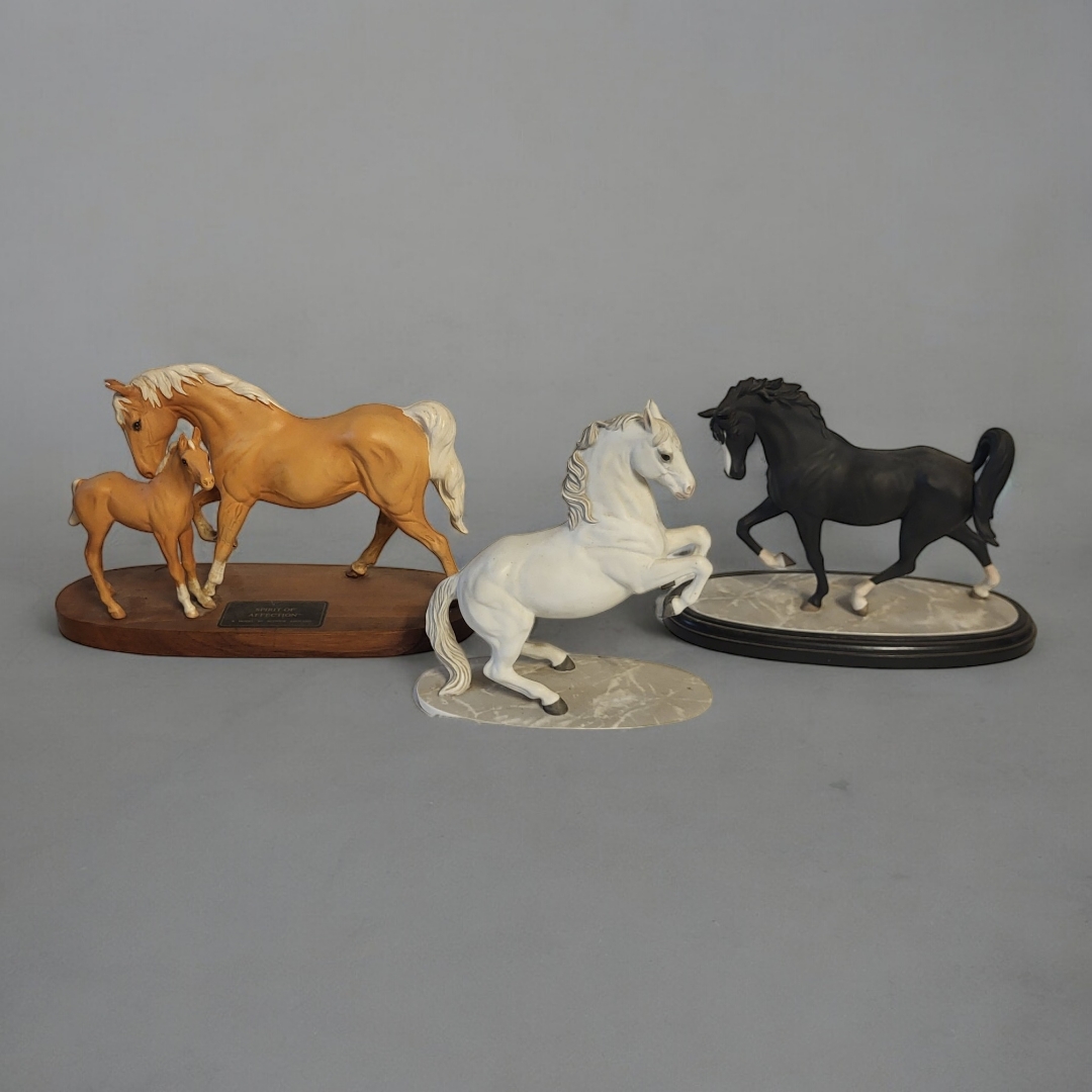 SPIRIT OF AFFECTION BY BESWICK POTTERY GROUP OF TWO HORSES Along with Brooks & Bentley Parian