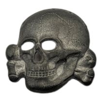 A GERMAN SS VISOR CAP SKULL RZM M1/24. Condition: good