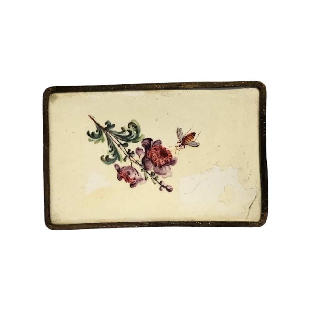 A LATE 18TH/EARLY 19TH CENTURY STAFFORDSHIRE ENAMEL TEA CADDY Rectangular form with hand painted - Image 11 of 11