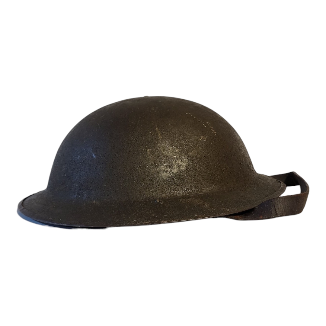 AN AMERICAN WWI BRODIES STEEL HELMET Brim stamped ‘ZE57’, with US ordnance inspection stamp. - Image 3 of 4