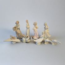 A MIXED COLLECTION OF SEVEN LLADRO NURSERY PORCELAIN FIGURES, CIRCA 1980/1990 Consisting of a