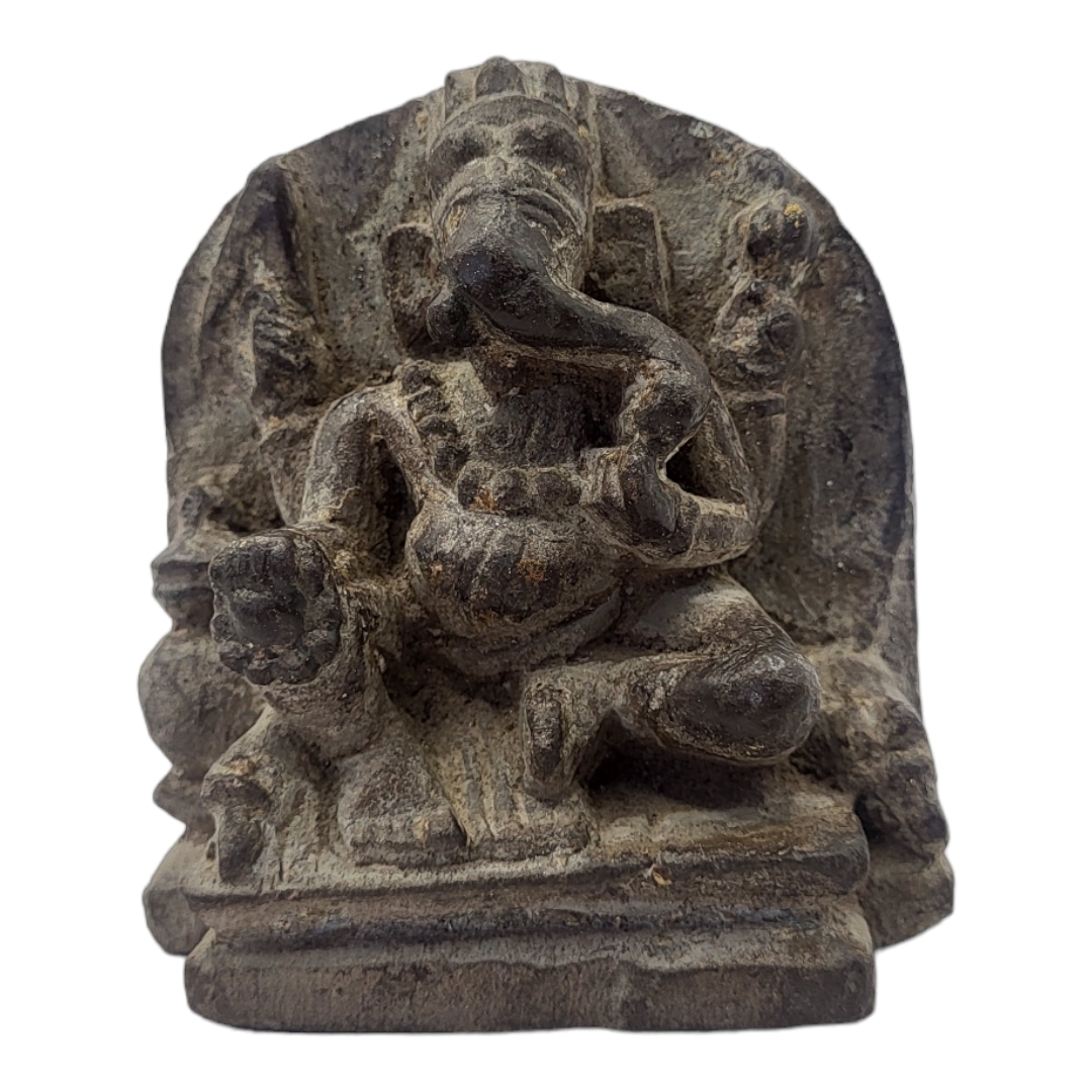 AN AN INDIAN BUDDHIST CARVED STONE GANESH FIGURE Seated pose with flatback. (approx 9cm x 10cm) - Image 2 of 6