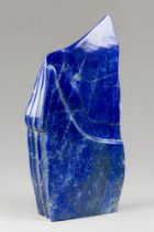 A LARGE LAPIS LAZULI FREEFORM 16.1KG (h 49.5cm x w 24cm x d 7cm)