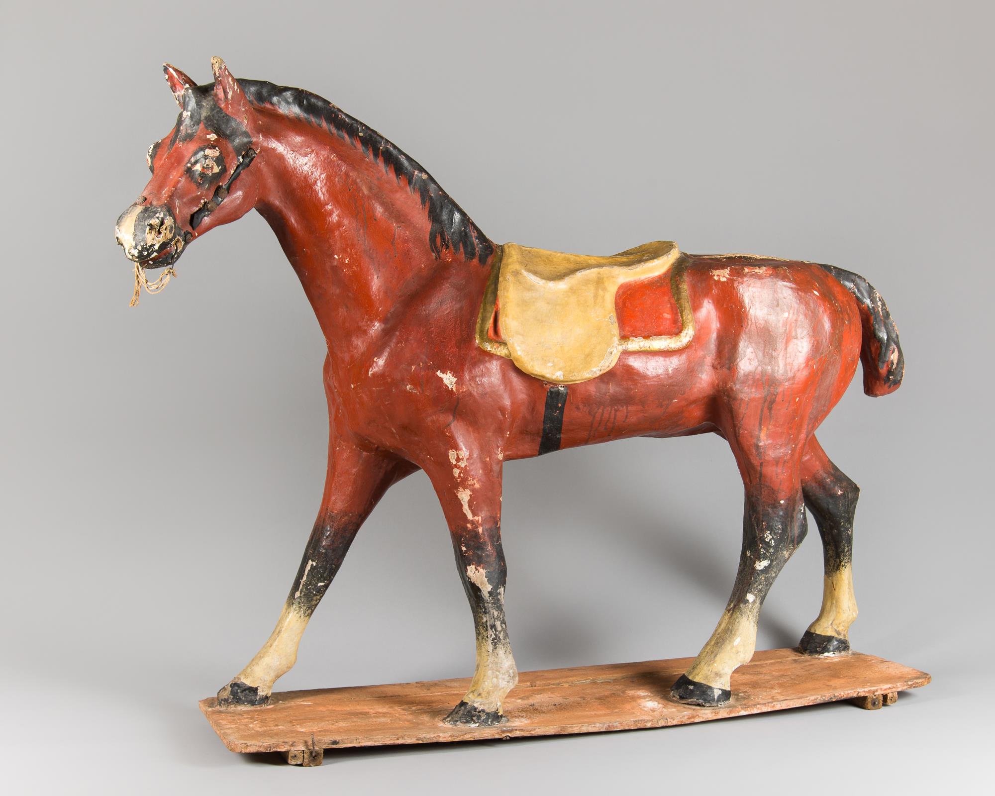 A LARGE LATE 19TH/EARLY 20TH CENTURY FRENCH PAPIER MACHE HORSE. A larger than the normal example