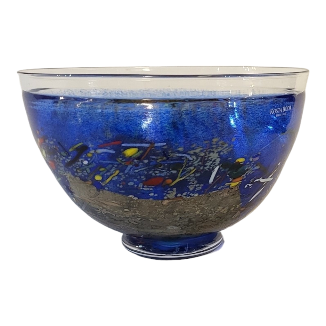 KOSTA BODA, A VINTAGE SWEDISH ART GLASS BOWL Multicoloured glass on blue ground, sound to base. ( - Image 4 of 9