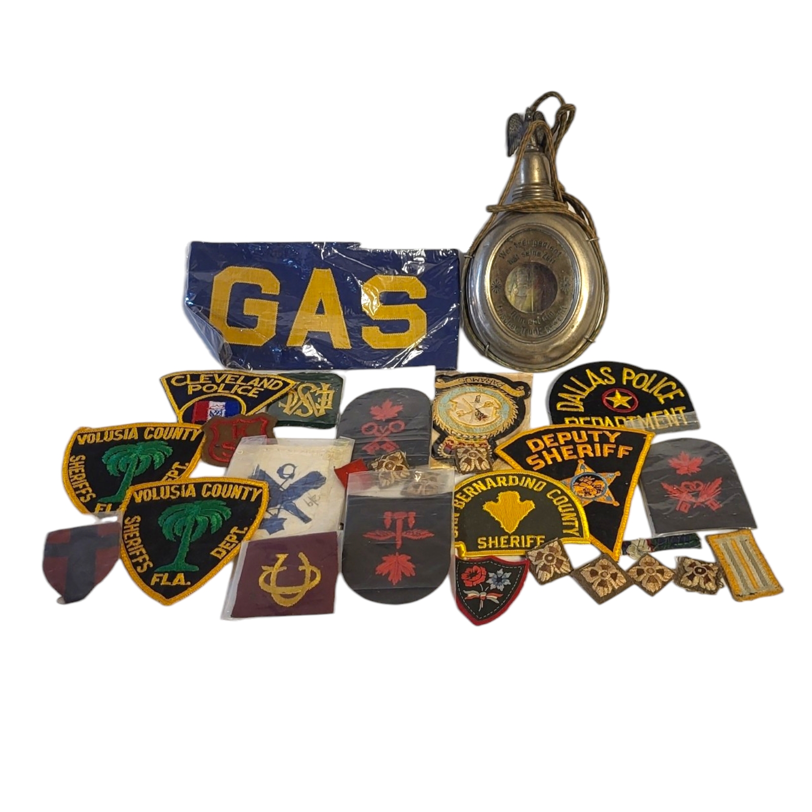 A COLLECTION OF 20TH CENTURY CLOTH BADGES To include American Police, Volusia County, Cleveland,